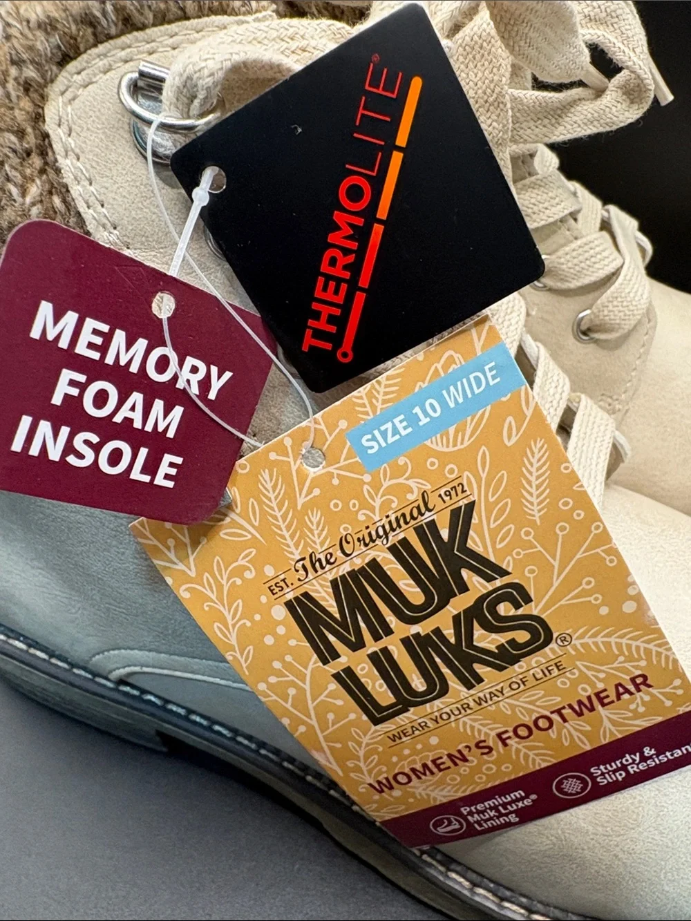 Muk Luks casual lace